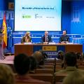 De izq. a dcha.: Ana Álvarez, actriz; Carme Riera, presidenta de CEDRO; José Guirao, ministro de Cultura y Deporte, y José Luis Hervías, director de NBC Universal.