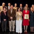 Junta Directiva de CEDRO; la directora general del Libro, Olvido García; el director del Instituto Cervantes, Luis García; la vicepresidenta del Gobierno, Carmen Calvo; la premiada, Pepa Fernández, y el académico, Carlos García Gual