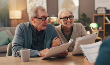 Jubilación y escritura: cómo cobrar la pensión sin renunciar a tus ingresos de derechos de autor