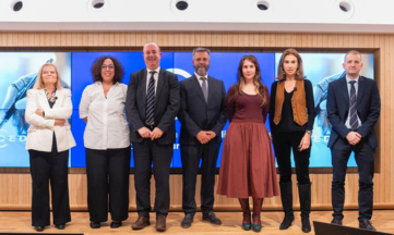 Las empresas tecnológicas, identificadas por la ciudadanía como responsables de devaluar la cultura escrita